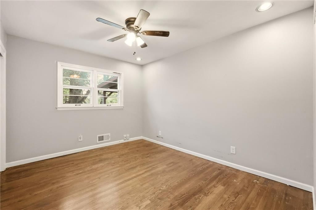 10007 Tracy Avenue — photo 20