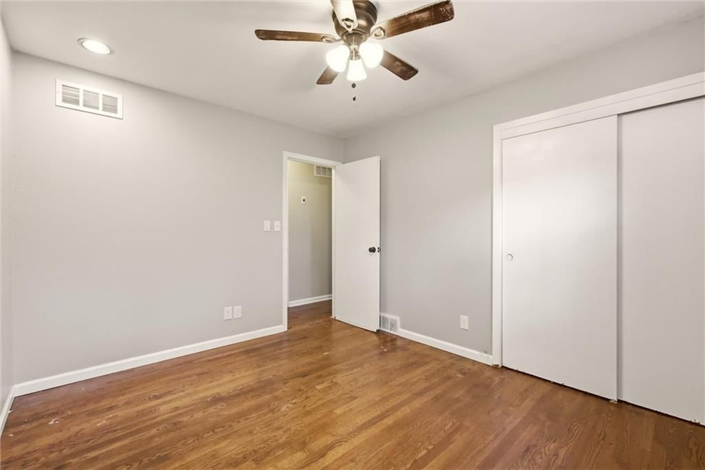 10007 Tracy Avenue — photo 21