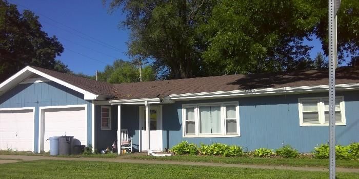 105 8th Street, Baldwin City, KS