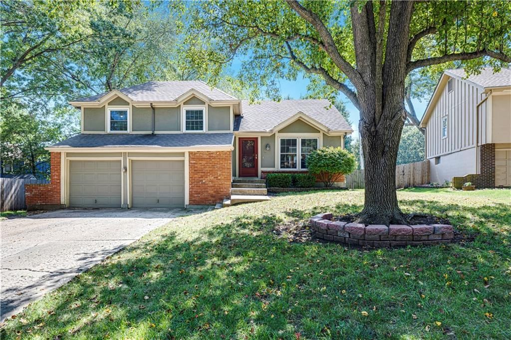 16503 W 142nd Circle, Olathe, KS