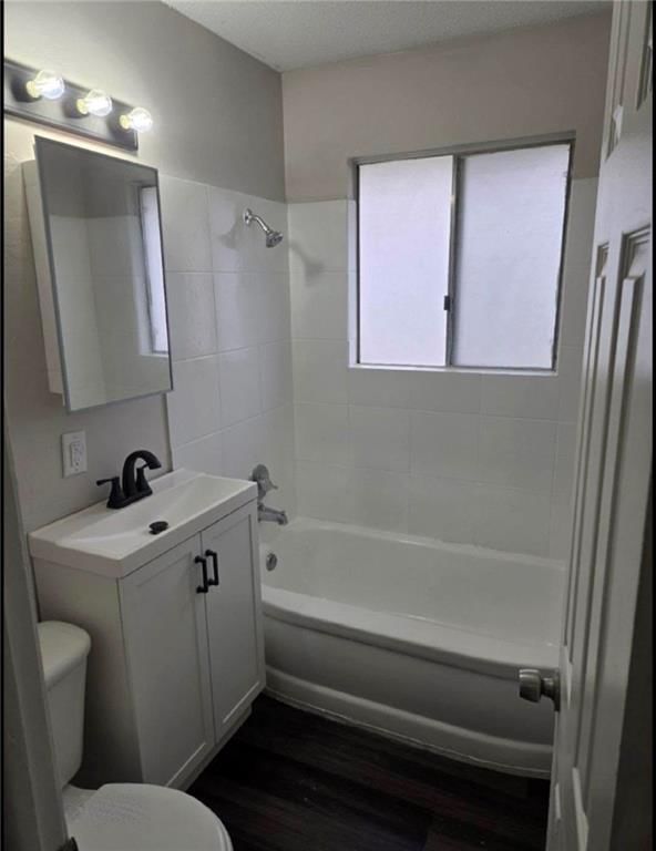 15208 Bellaire Avenue — photo 24