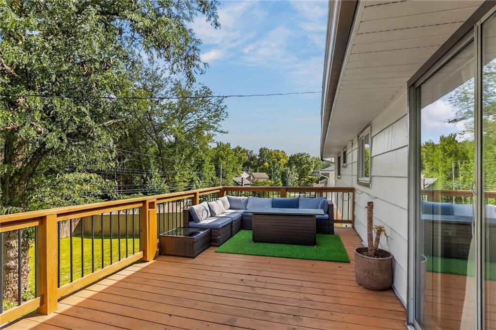 10923 Myrtle Avenue — photo 9