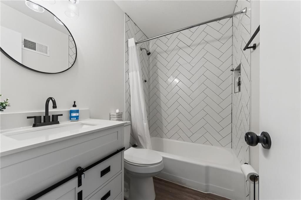 10923 Myrtle Avenue — photo 18