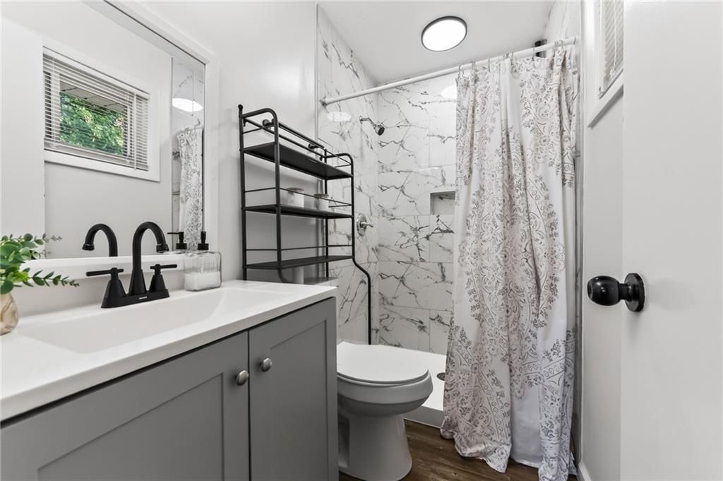 10923 Myrtle Avenue — photo 22