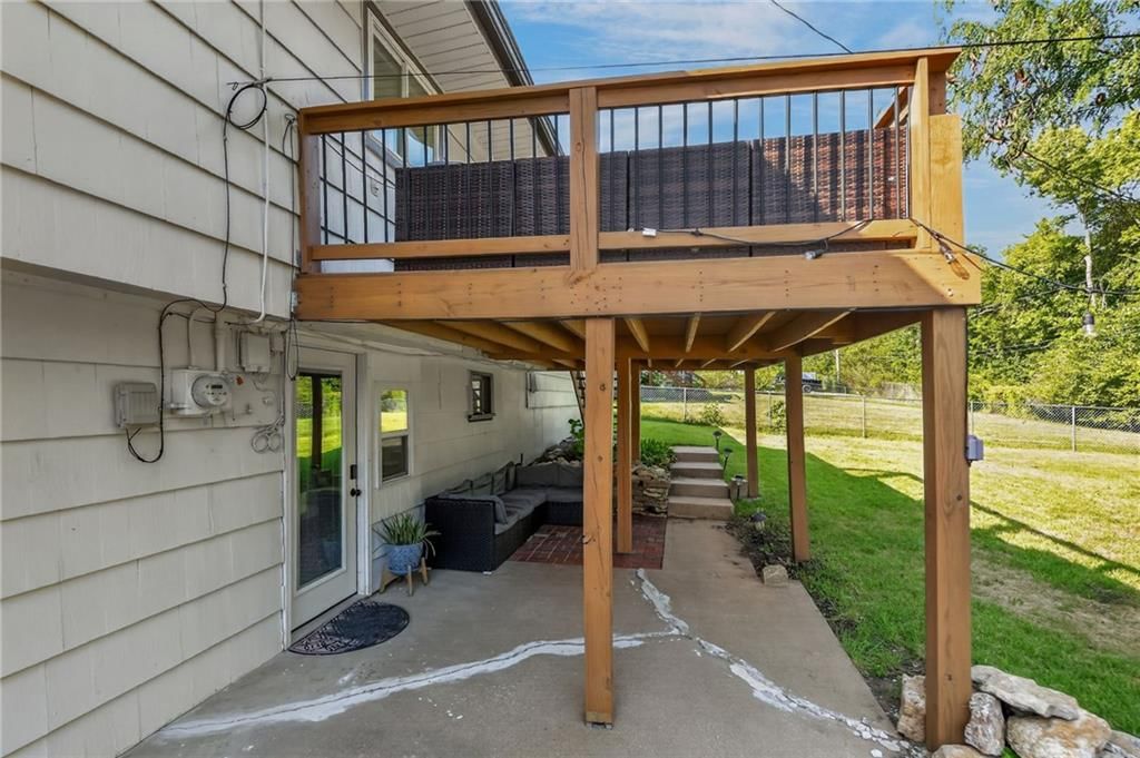 10923 Myrtle Avenue — photo 31