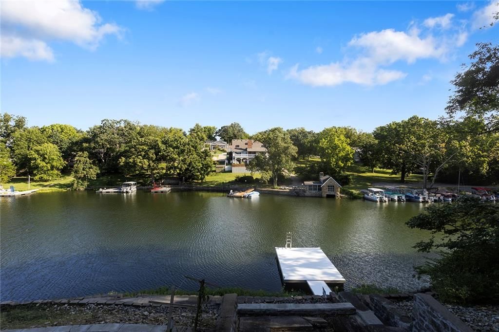 Photo 8 of 57 - 7616 NW Eastside Drive, Weatherby Lake, MO 64152