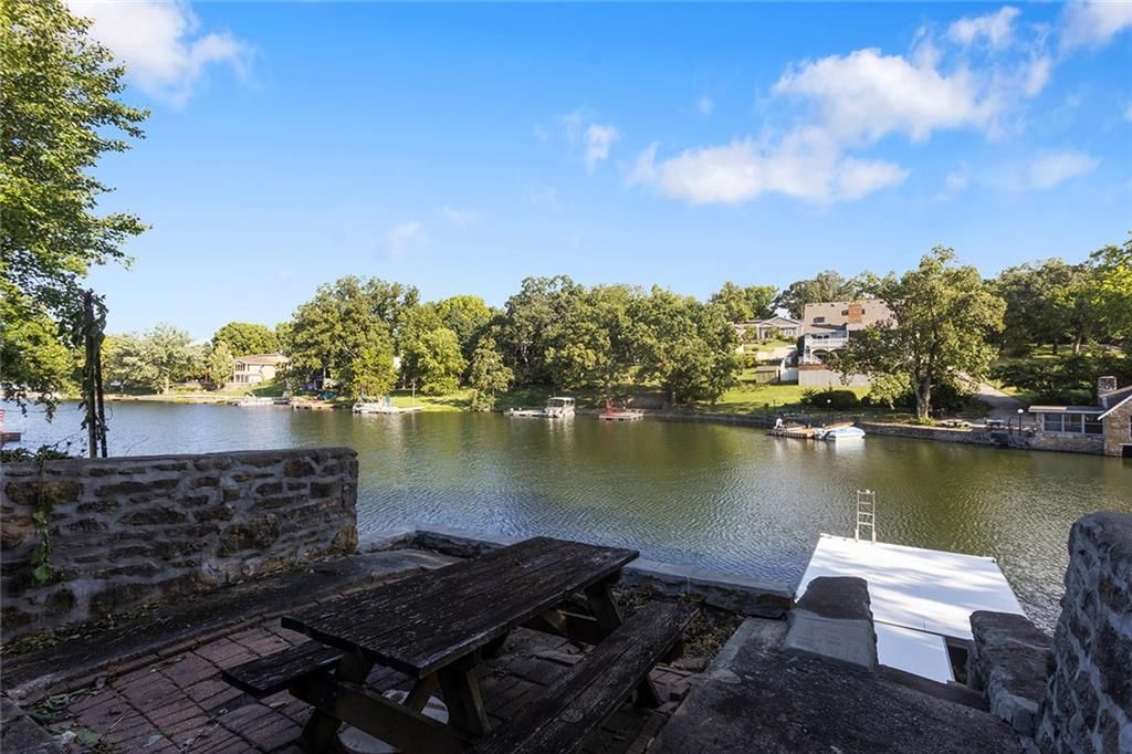 Photo 10 of 57 - 7616 NW Eastside Drive, Weatherby Lake, MO 64152