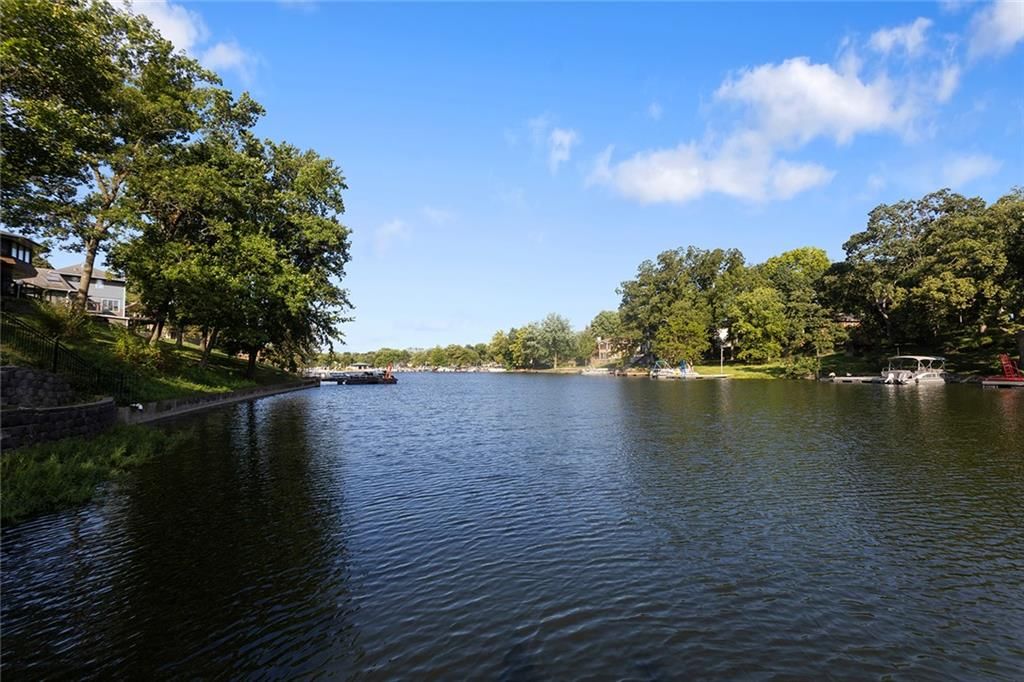Photo 13 of 57 - 7616 NW Eastside Drive, Weatherby Lake, MO 64152