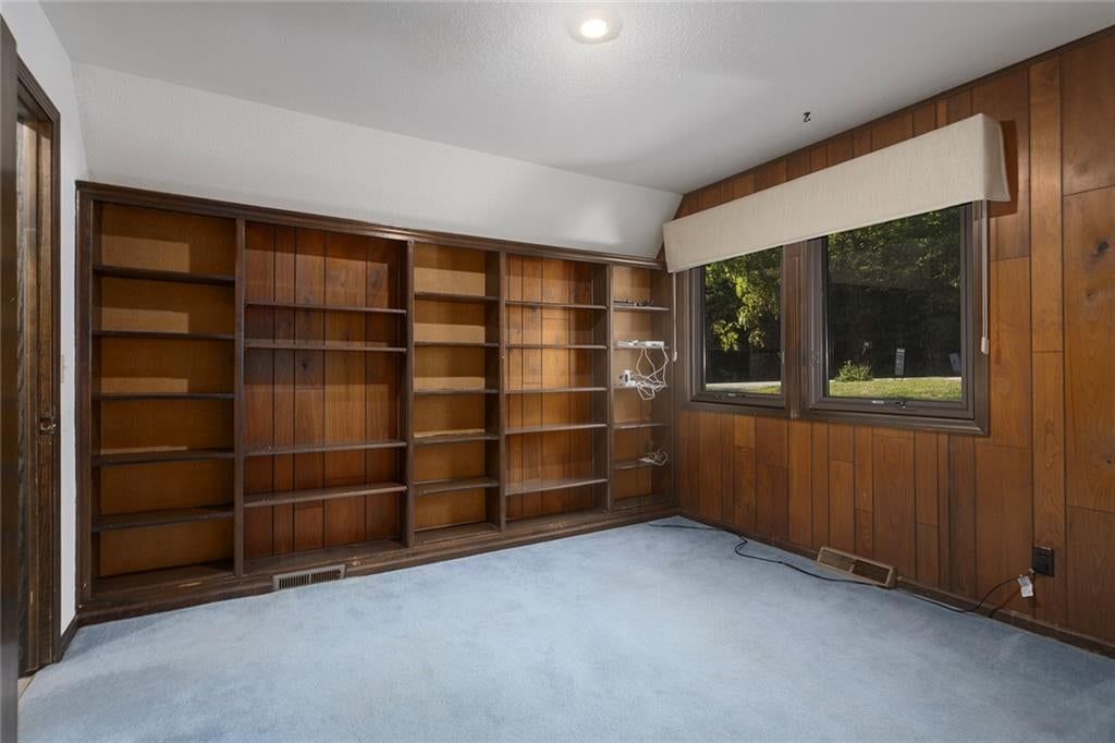 Photo 19 of 57 - 7616 NW Eastside Drive, Weatherby Lake, MO 64152