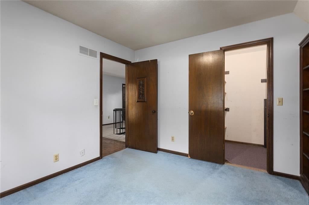 Photo 20 of 57 - 7616 NW Eastside Drive, Weatherby Lake, MO 64152