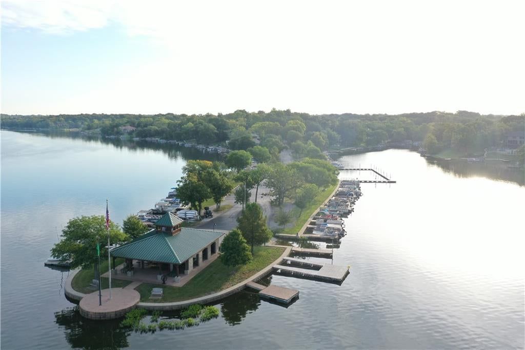 Photo 52 of 57 - 7616 NW Eastside Drive, Weatherby Lake, MO 64152