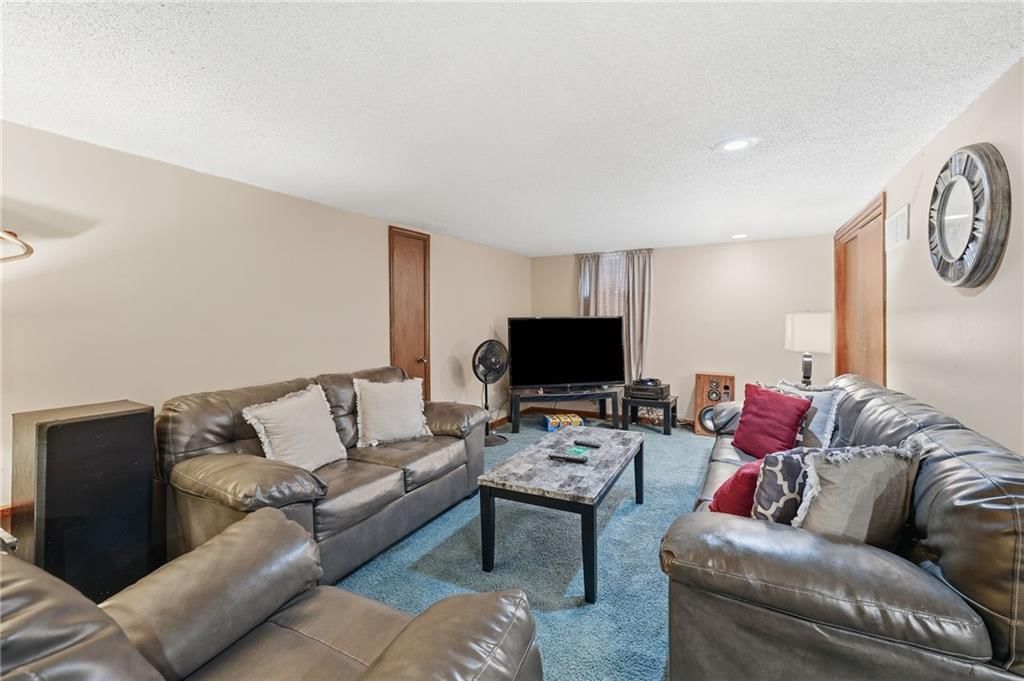 Photo 25 of 40, 14622 Laquinta Street, Grandview, MO 64030