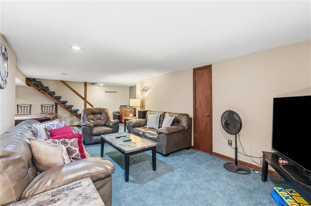 Photo 26 of 40 - 14622 Laquinta Street, Grandview, MO 64030