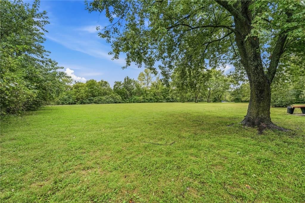 Photo 40 of 40 - 14622 Laquinta Street, Grandview, MO 64030