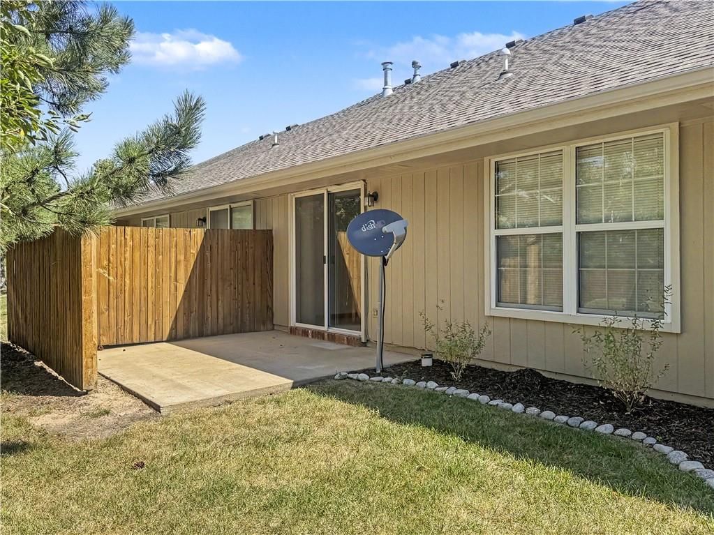 2745 Coralberry Court — photo 22