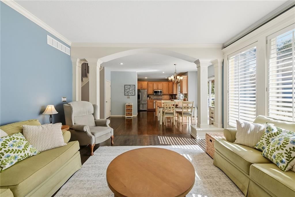 533 NE EMERALD Drive — photo 13