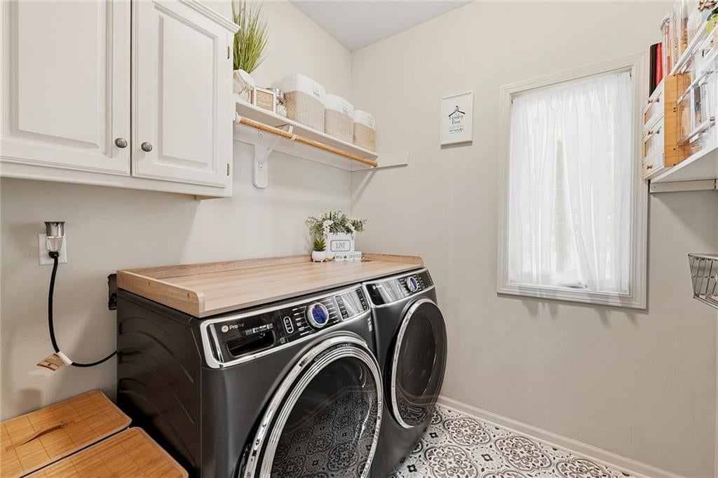 533 NE EMERALD Drive — photo 21