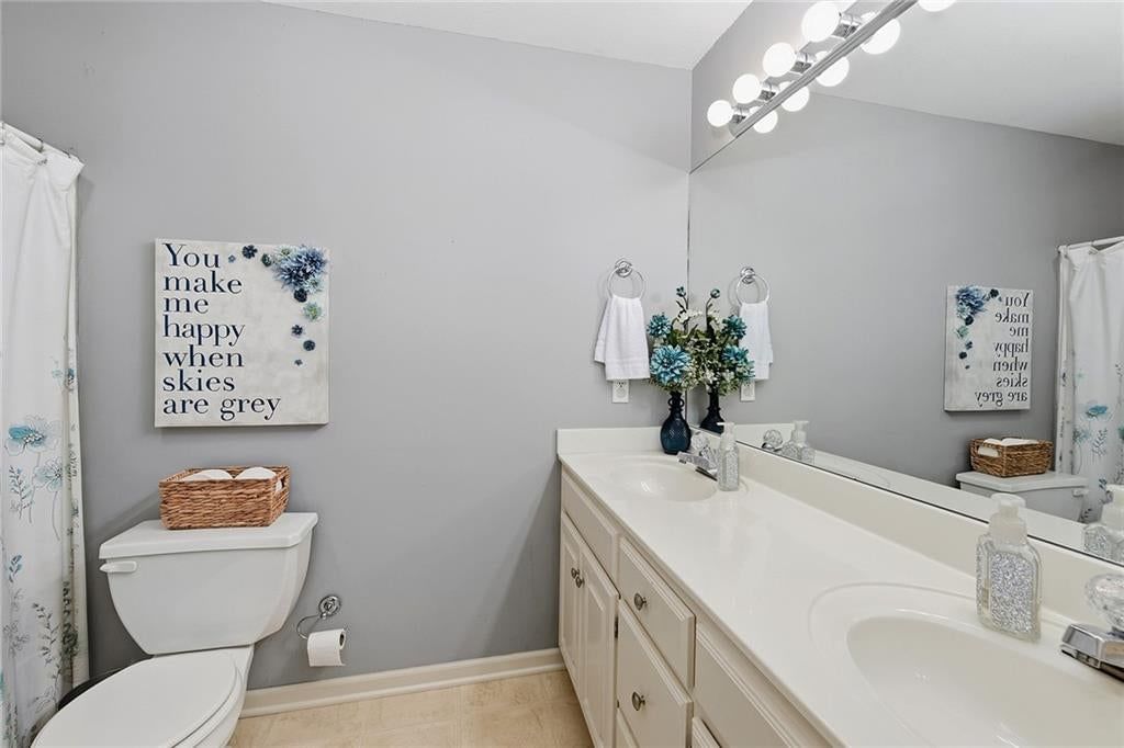 533 NE EMERALD Drive — photo 23