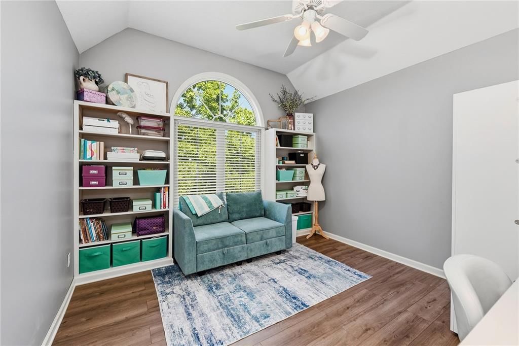 533 NE EMERALD Drive — photo 24