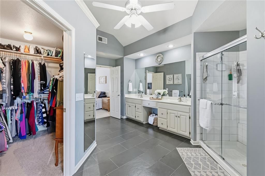 533 NE EMERALD Drive — photo 35