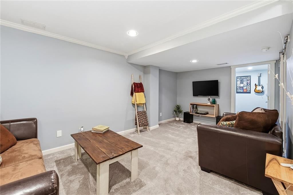 533 NE EMERALD Drive — photo 36