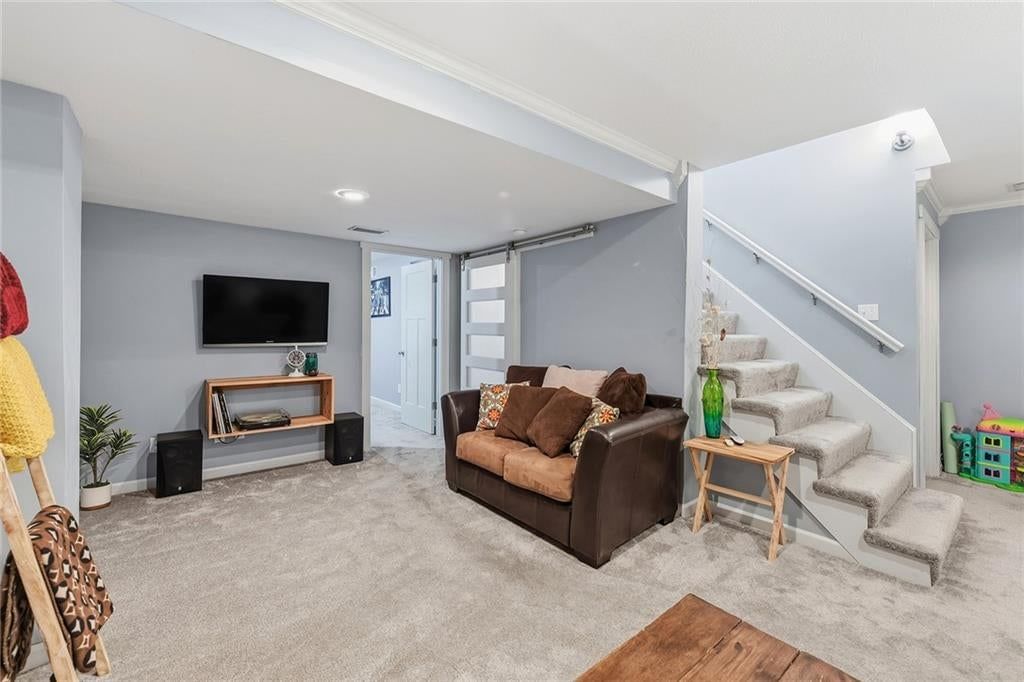 533 NE EMERALD Drive — photo 37