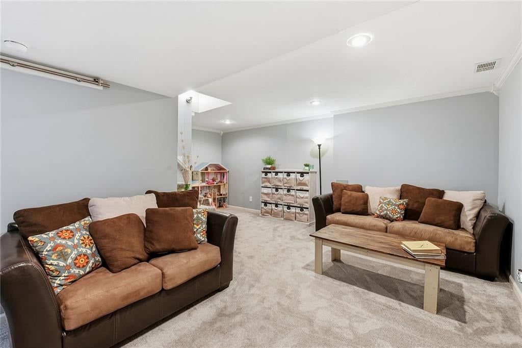 533 NE EMERALD Drive — photo 38