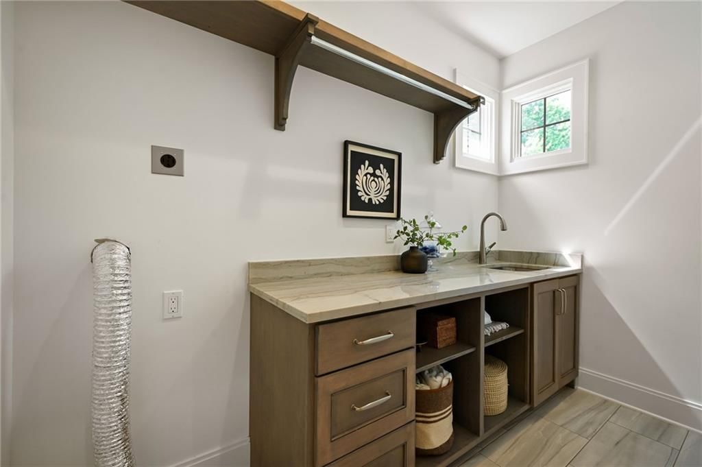 4635 Jarboe Street — photo 23