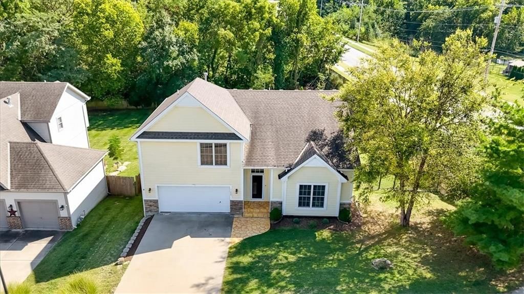 11461 Parkview Avenue — photo 30