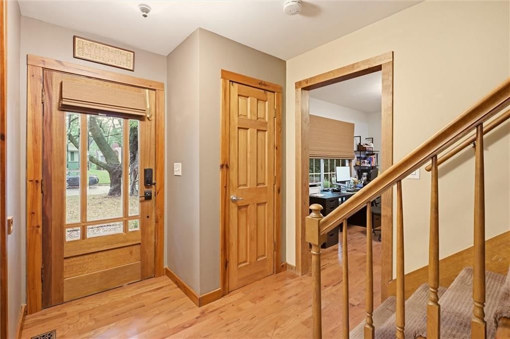 3507 Yale Road, Lawrence, KS: listing photo 3
