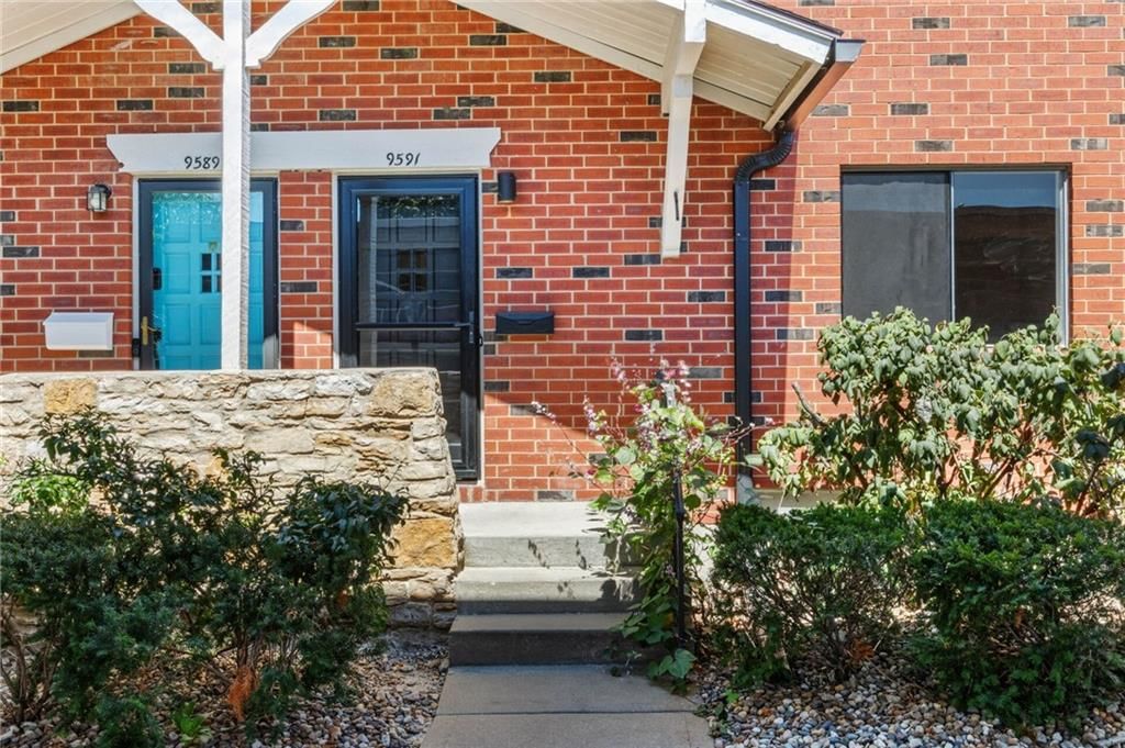 9591 Outlook Drive, Overland Park, KS