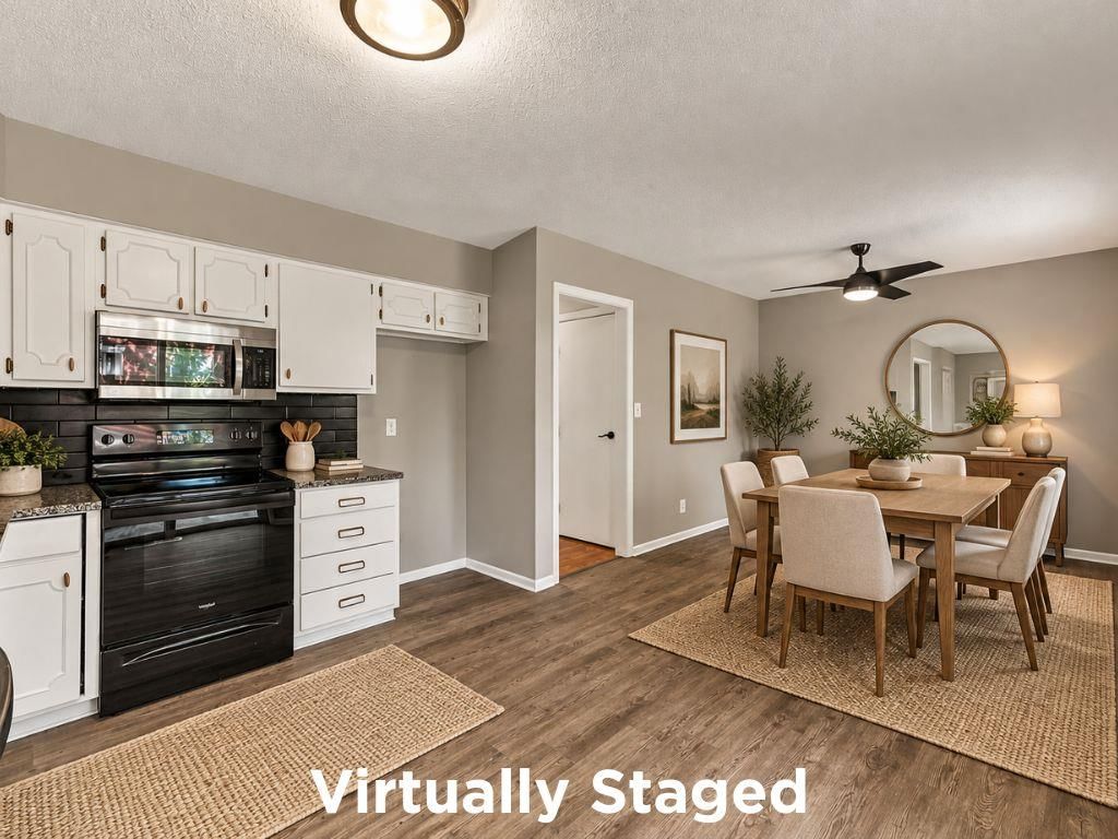 Photo 20 of 55 - 9591 Outlook Drive, Overland Park, KS 66207