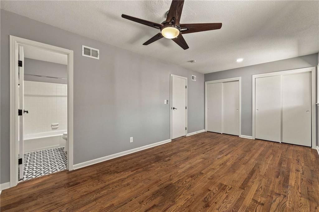 Photo 34 of 55 - 9591 Outlook Drive, Overland Park, KS 66207