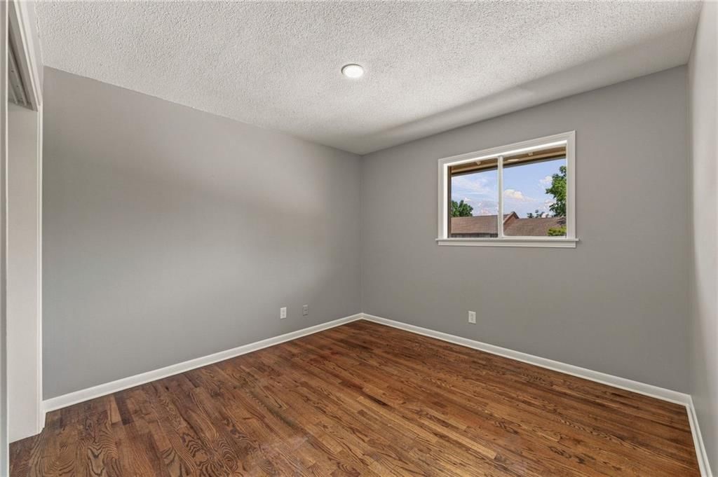 Photo 36 of 55 - 9591 Outlook Drive, Overland Park, KS 66207