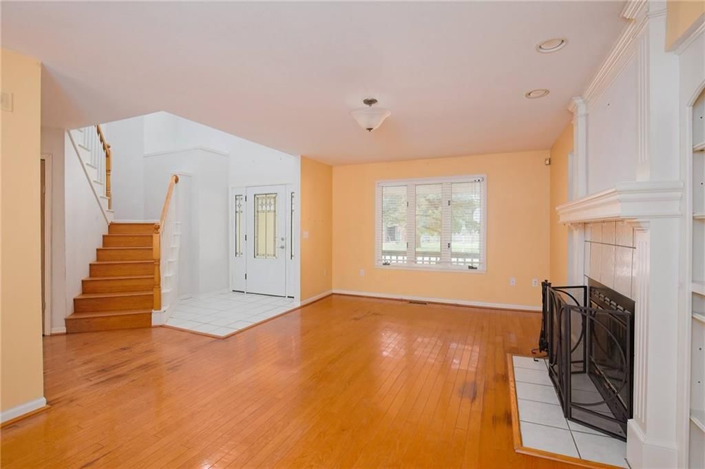 2810 Gill Avenue — photo 9
