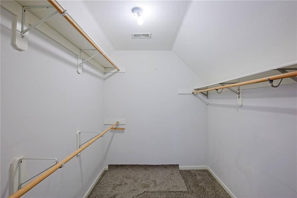 2810 Gill Avenue — photo 29
