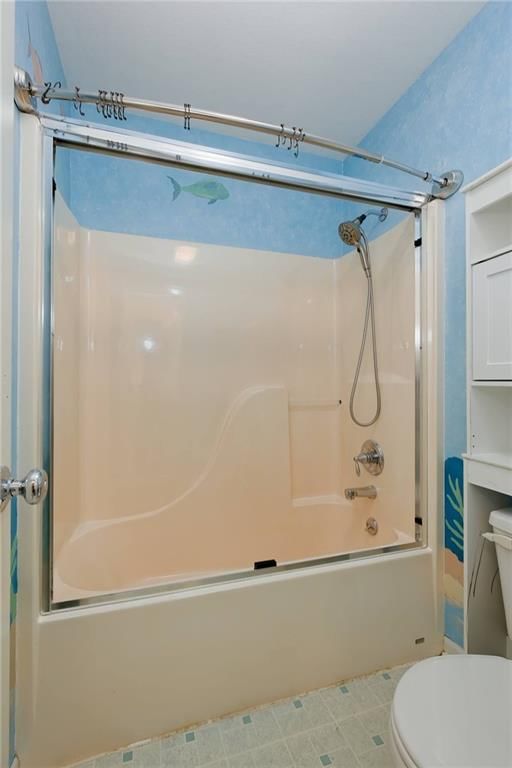 2810 Gill Avenue — photo 45