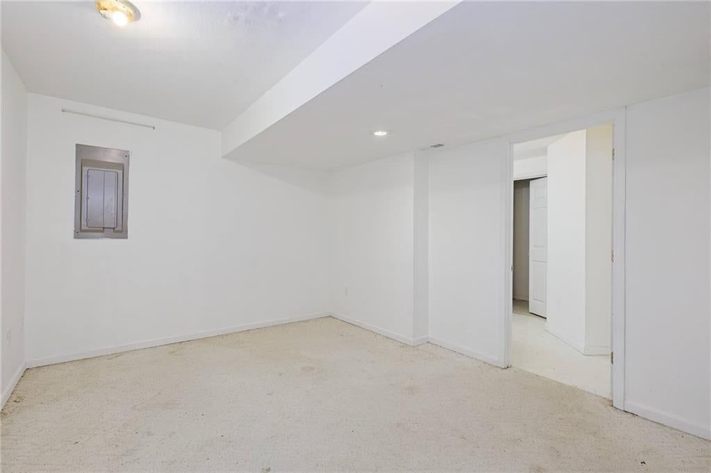 2810 Gill Avenue — photo 48