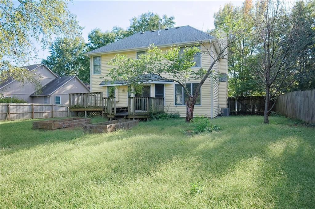2810 Gill Avenue — photo 52