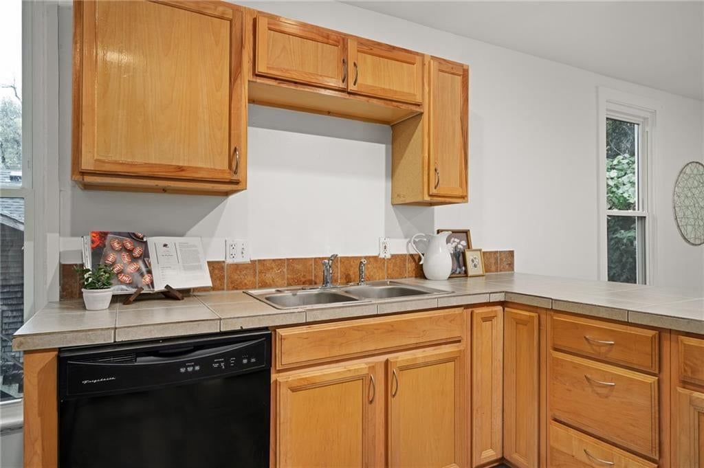 1406 W 45th Street — photo 16