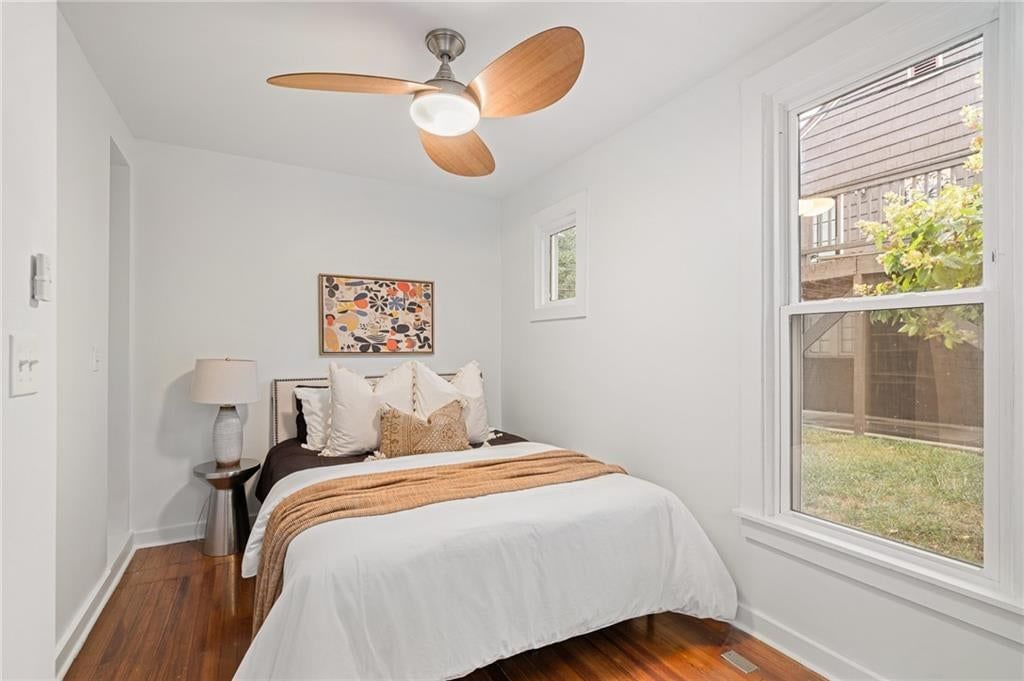 1406 W 45th Street — photo 22