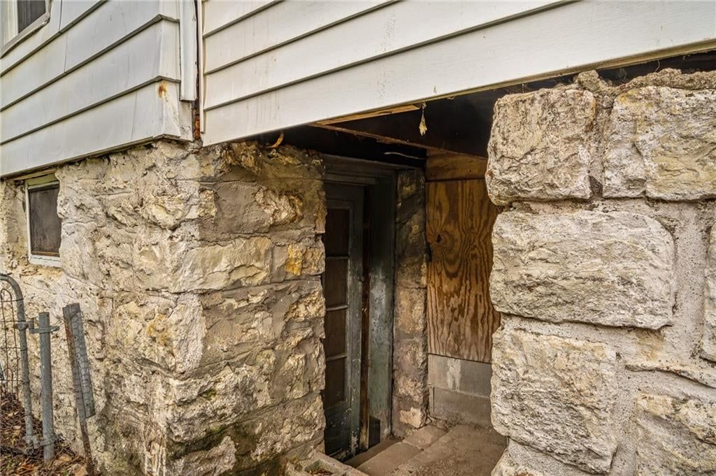 1406 W 45th Street — photo 31
