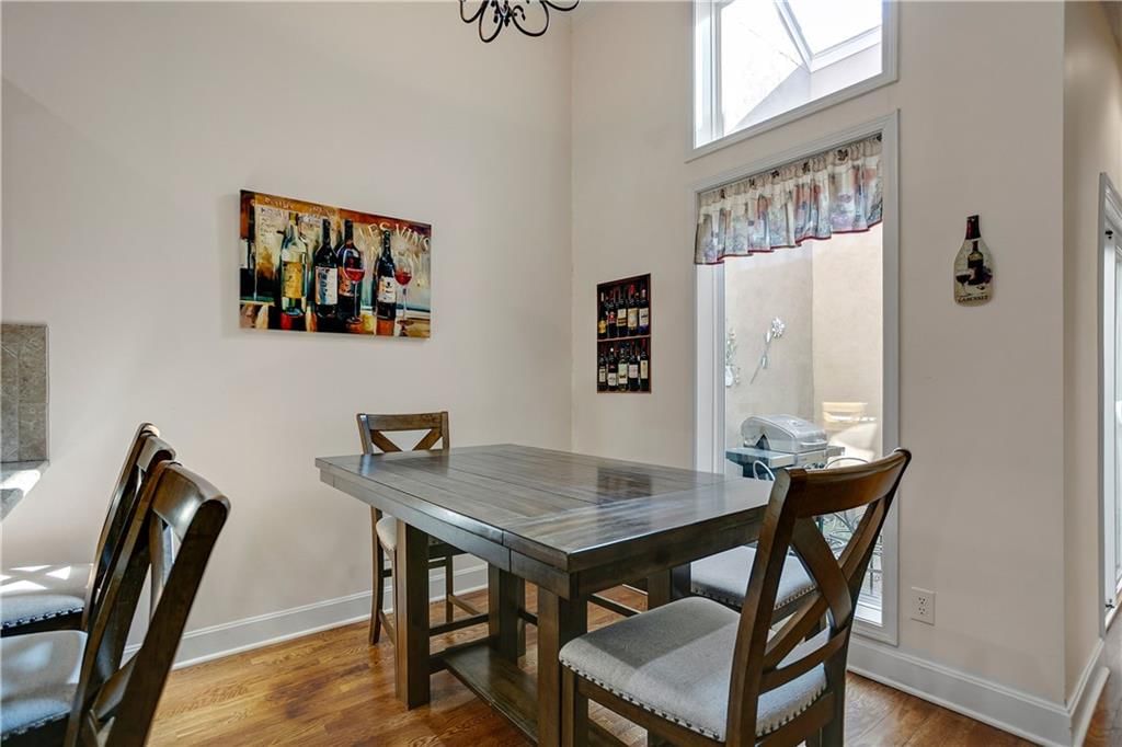 Photo 16 of 33 - 16067 S BROOKFIELD Street, Olathe, KS 66062