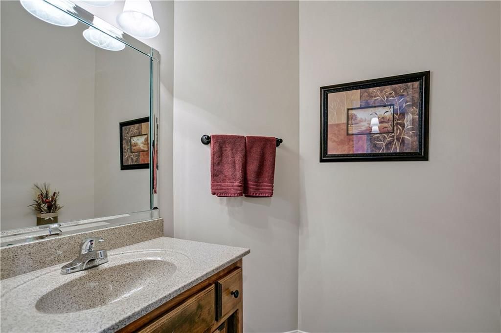 Photo 17 of 33 - 16067 S BROOKFIELD Street, Olathe, KS 66062