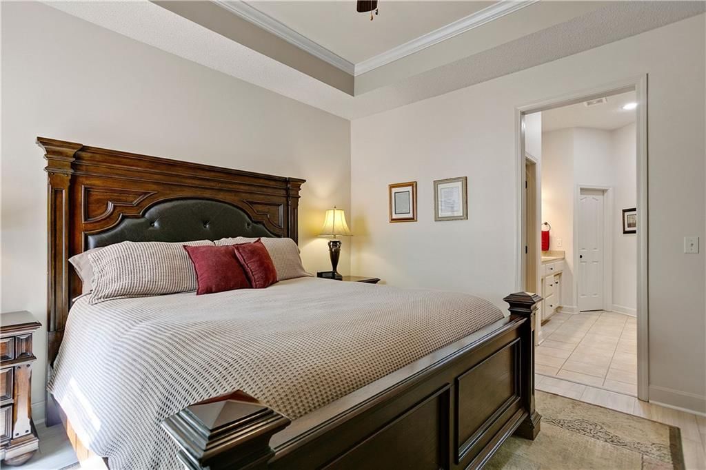 Photo 20 of 33 - 16067 S BROOKFIELD Street, Olathe, KS 66062