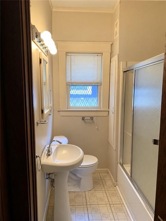 1533 Chelsea Avenue — photo 6