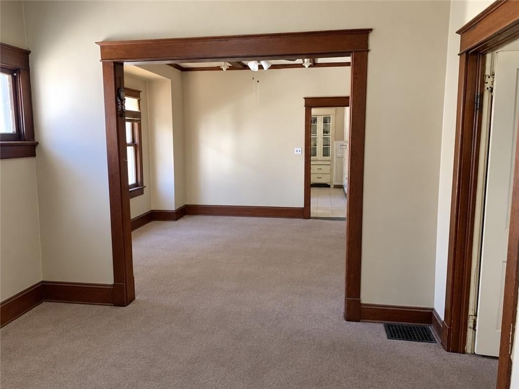 1533 Chelsea Avenue — photo 7