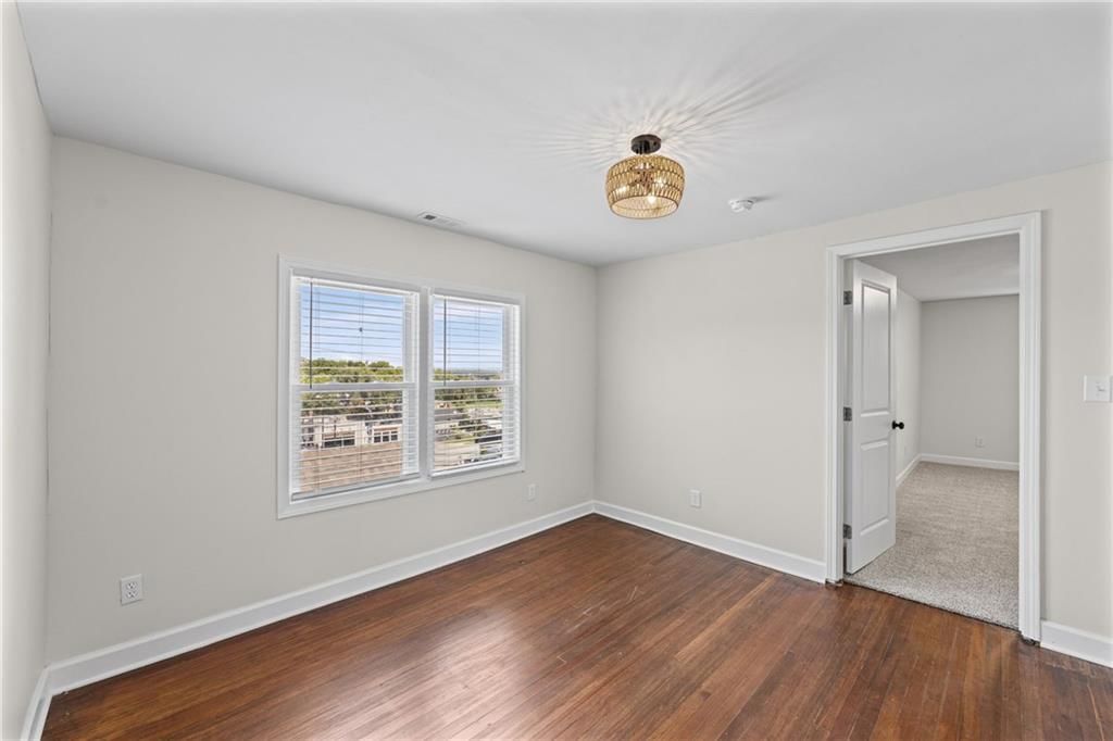 Photo 17 of 24 - 11 S Tremont Street, Kansas City, KS 66101