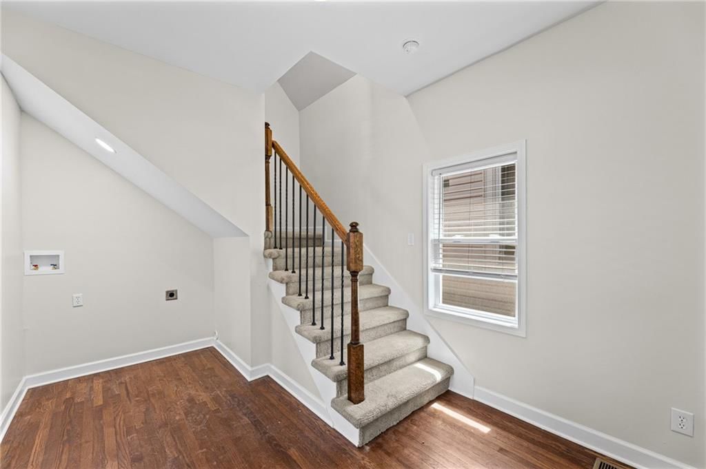 Photo 8 of 24 - 11 S Tremont Street, Kansas City, KS 66101