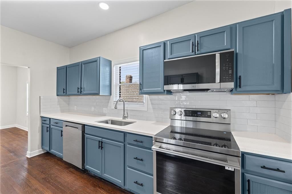 Photo 6 of 24 - 11 S Tremont Street, Kansas City, KS 66101
